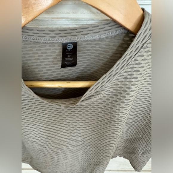 Noli yoga mesh set- crop top and shorts in stone size small- NWOT - Picture 2 of 8